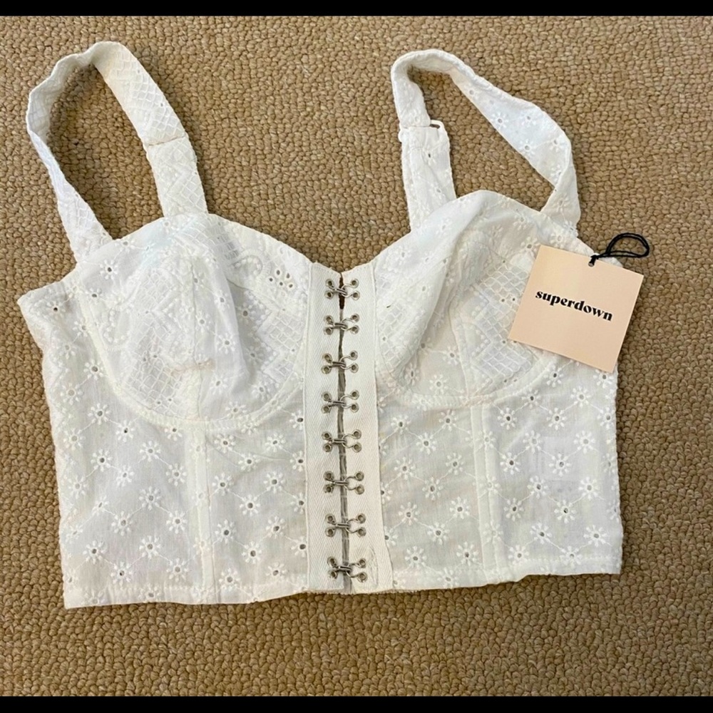 NWT Superdown eyelet top small